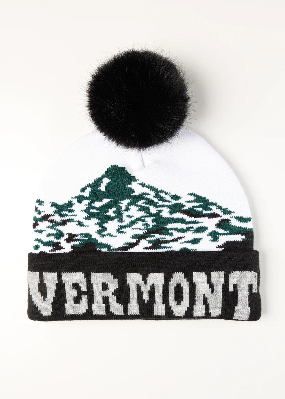 VERMONT CUFFED W/YARN POM